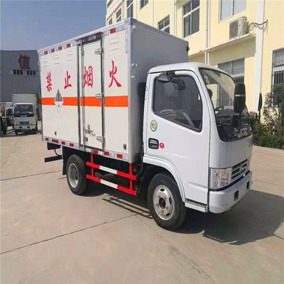 東風小多利卡危化9類雜項危險物品廂式運輸車及安全監(jiān)視報警器材的應用與重要性